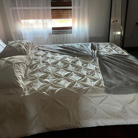 Hotel Beslan360 San Giuliano Milanese Exterior foto